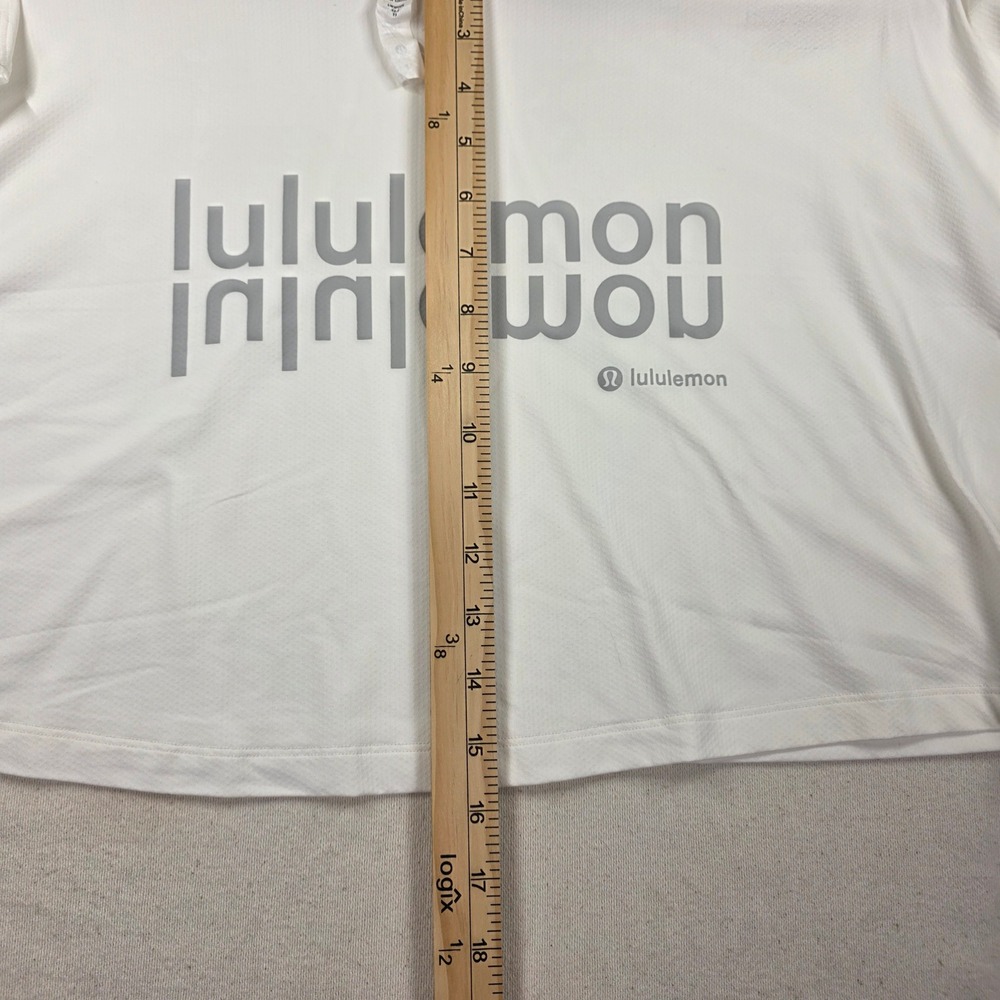 Lululemon White Muscle Love Long Sleeve Crop Top Mirrored Logo Graphic Size 4 - Picture 6 of 8
